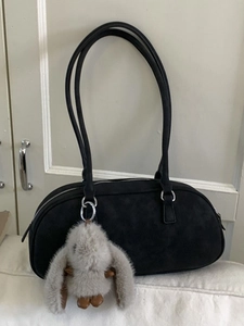Retro Frosted PU Shoulder Bag With Plush Rabbit Charm Women Minimalist Boston Underarm Bag Korean Style Daily Commuting Purse