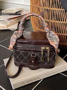 Vintage Gewatteerde PU Leren Vanity Schoudertas Voor Vrouwen Mode Satijnen Sjaal Handvat Boxy Crossbody Tas Handtas