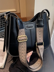 Vintage Women Bucket Bag PU Leather Large Shopping Tote With Wide Jacquard Shoulder Strap Retro Commuter Crossbody Bag