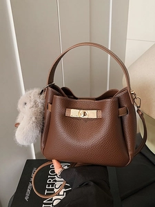 Women's Luxury Litchi Pattern PU Leather Bucket Bag Vintage Minimalist Handbag With Metal Twist Lock And Plush Rabbit Charm Shoulder Crossbody Bag