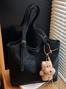 Sac Tote pour Femme Grande Capacité en Cuir PU Dépoli Rétro Minimaliste Décontracté Sac à Épaule Avec Pendentif en Peluche