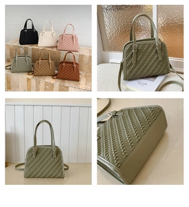Detalle de bolso bandolera para mujer con textura trenzada en varios colores elegantes
