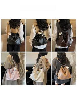 Vue détaillée du sac à dos multifonctionnel en similicuir PU disponible en cinq couleurs