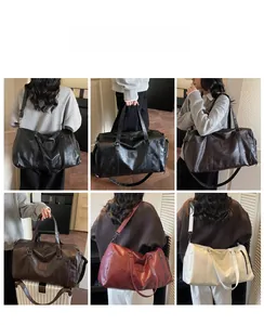 Détails de grands sacs de fitness en cuir PU avec plusieurs couleurs et modes de portage