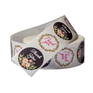 Rouleau d'autocollants Thank You floraux noir et blanc pour sceller les cadeaux et emballages