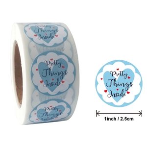 Rotolo di adesivi rotondi blu 'Pretty Things Inside' da 2,5 cm per confezioni regalo