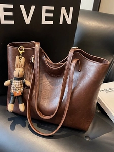 Vintage Large Capacity PU Leather Tote Bag Fashion Commuter Shoulder Bag With Rabbit Charm For Women Daily Handbag