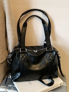 Premium Retro Large Capacity Tote Bag For Women PU Leather Versatile Commuter Shoulder Crossbody Bag With Adjustable Strap