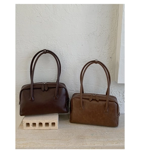 Minimalist large-capacity faux leather shoulder bags in dark brown and caramel brown