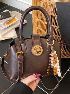 Damen Retro PU Leder Muschel Tasche Goldener Drehverschluss Henkeltasche Crossbody Tasche Mode Pendler Schultertasche Mit Perlenanhänger Vintage