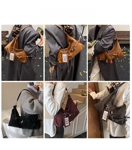 Vue composite de sacs hobo chics en plusieurs couleurs avec détails de poignée tressée