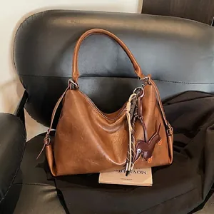 Borsa a Spalla in Pelle PU Vintage a Grande Capacità per Donna Borsa Hobo Tote Retrò Con Pendaglio Bassotto Borsa Pendolare