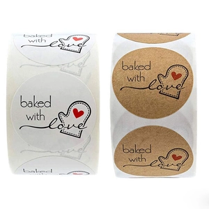 Baked With Love Kraft Paper Round Sealing Stickers Label Oven Mitt Heart Pattern Decorative DIY Bakery Packaging Sticker