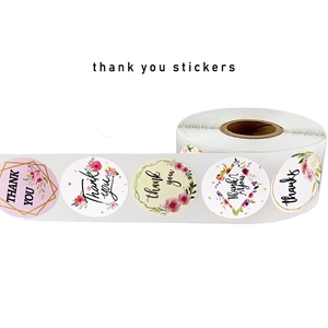 Rolle mit runden floralen Thank You Aufklebern für Geschenkverpackung und Versiegelung