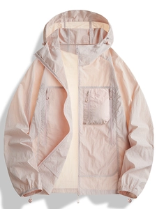 Veste de protection solaire UPF50+ en soie glacée avec capuche et poches rose clair