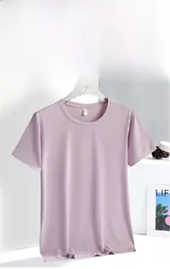 Detail von hellviolettem atmungsaktivem Eisseide-Sport-T-Shirt für Damen aus Schnelltrockenstoff