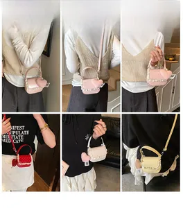 Détails du petit sac à bandoulière avec dentelle et charm cœur en quatre couleurs