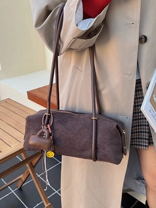 Retro large capacity dark brown suede underarm bag with long thin shoulder strap