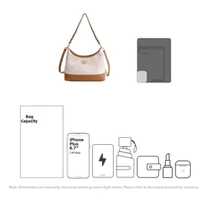 Détail du sac sous le bras en jacquard montrant une grande capacité pour les essentiels