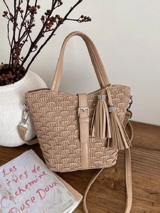 Women Fashion Pleated Ruched Bucket Bag PU Leather Handbag With Tassel Decoration Commuting Shoulder Crossbody Bag