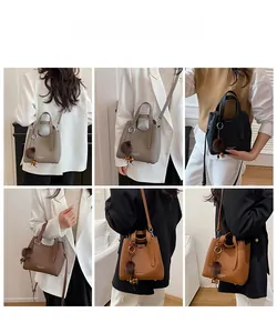 Collage de sacs seaux chic en quatre couleurs montrant les styles bandoulière et épaule