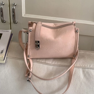 Women Small PU Leather Pillow Crossbody Bag Vintage Ruched Tote Shoulder Handbag With Silver Rivet Buckle For Daily Use