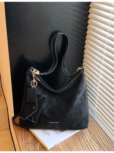Black matte tote bag with contrast stitching and mini pouch for women's daily commute