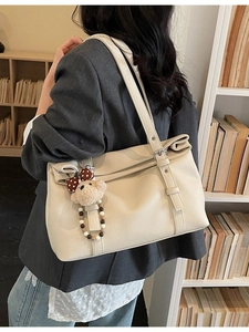 Retro cream faux leather tote bag with shoulder strap and cute teddy bear charm