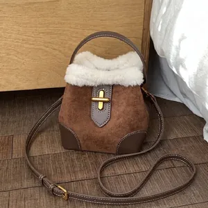Damen Retro Wildleder Plüsch Beuteltasche Kunstpelzbesatz Schulter Umhängetasche Kleine Vintage Pendler Tasche Für Damen