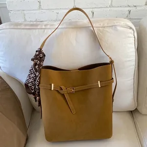Large Capacity PU Leather Bucket Bag Vintage Stitched Shoulder Crossbody Bag With Scarf Women Commuting Tote Bag