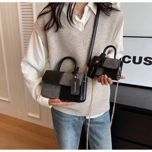 Two-piece minimalist color-block crossbody bag set with leather strap and chain
