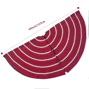 Jupe de sapin de Noël tricotée rouge et blanc 122cm avec motif zigzag et attaches