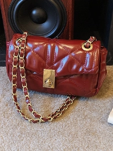 Fashion Women Quilted Rhombus Shoulder Bag Glossy PU Leather Gold Chain Strap Twist Lock Small Square Crossbody Purse Bag