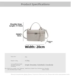 Dimensions détaillées du sac boîte en cuir PU crème avec mesures de la bandoulière