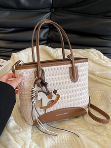 Borsa a Secchiello da Donna in Pelle PU Intrecciata Con Ciondolo a Cavallo Tracolla Regolabile Borsa Tote Casual a Tracolla Fashion & Bags