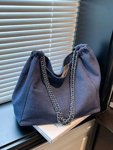 Sac Cabas en Denim pour Femmes Grande Capacité Vintage Sac à Épaule Bandoulière Chaîne Métal Casual Crossbody Hobo Voyage