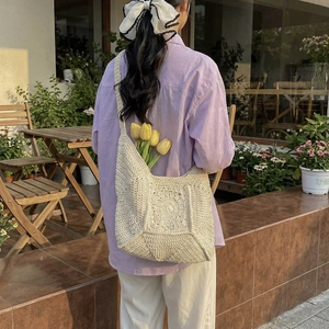 Sac fourre-tout en maille crème grande capacité pour la plage et les vacances d'été