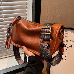 Sac Bandoulière Femme en Cuir PU Sac Polochon Retro Vintage Avec Bandoulière Large Bohème Sac à Main Mode