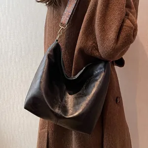 Vintage Large Capacity PU Leather Hobo Bag For Women Fashion Bohemian Embroidered Wide Strap Shoulder Bag Daily Tote Bag