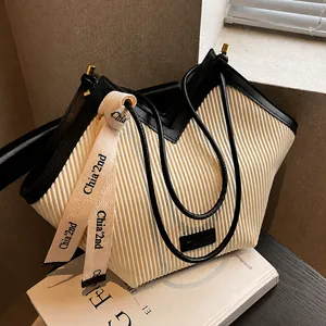 Women's Large Capacity Pleated PU Leather Tote Bag Minimalist Urban Shoulder Bag Commuter Handbag With Decorative Ribbon