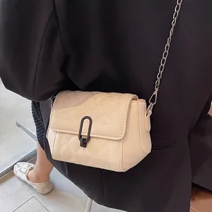 Sac Bandoulière Vintage Matelassé Losange pour Femme en Cuir PU Petit Sac Carré à Chaîne Avec Fermeture à Verrouillage Sac de Mode