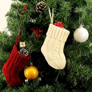 Mini Chaussette de Noël en Tricot Torsadé Petite Chaussette Suspendue pour Décoration de Cheminée Fête de Noël Cadeau