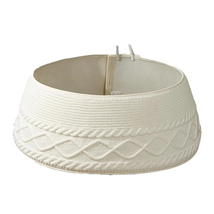 Falda de árbol de Navidad blanca de punto con diseño de cable y forma circular