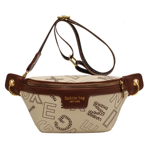 Stijlvolle beige canvas heuptas voor dames met luipaardprint letters en bruin lederen trim