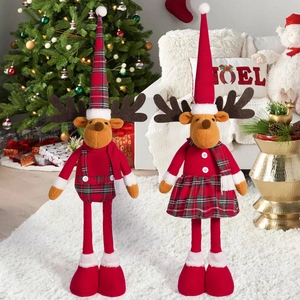Pareja de renos de peluche navideños de 50cm con trajes festivos para decorar el hogar