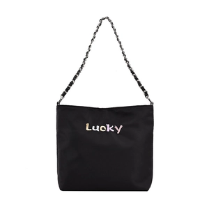 Große schwarze Oxford-Nylontasche aus Oxford-Gewebe mit bunter Lucky-Stickerei und Kettenriemen