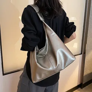 Sac Hobo Plissé Métallique pour Femmes Grande Capacité Sac à Épaule en Cuir PU Cabas Décontracté Sac sous l'Aisselle Sac à Main de Mode