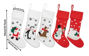 Detailliertes Set aus 5 Weihnachtsstrümpfen mit Weihnachtsmann, Pinguin, Fuchs und Bär