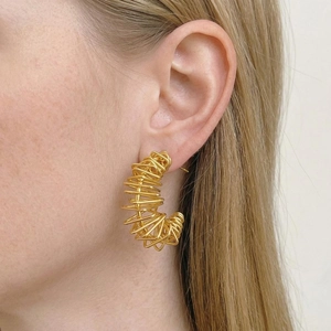 Geometric C-Shaped Stud Earrings 304 Stainless Steel Hollow Wire Wrapped Bird Nest Design Waterproof Jewelry For Women