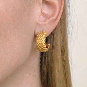 C-Shaped Hoop Earrings For Women Stainless Steel 18K Gold Plated Lattice Diamond Pattern Waterproof Hypoallergenic